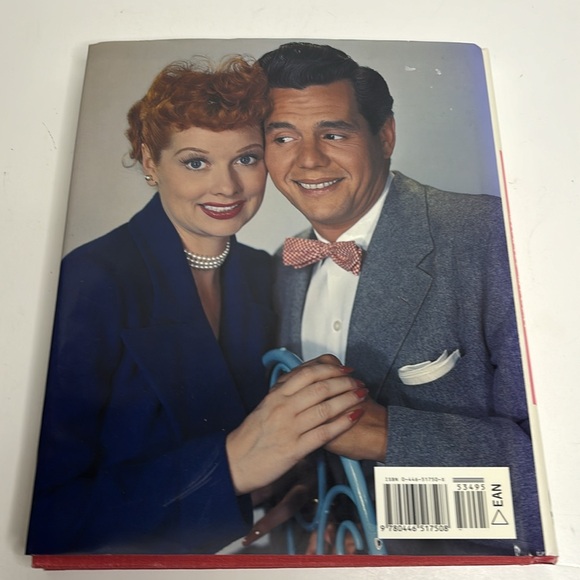 Book | Hardcover Large Book | Complete Picture History Of I LOVE LUCY Collector - Picture 3 of 10